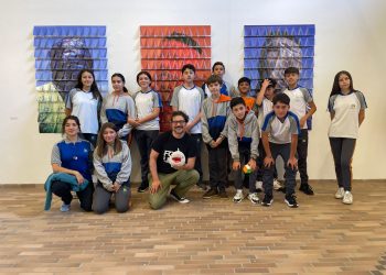 El arte se vive en colectivo: Casas de la Cultura y Bibliotecas impulsan visitas guiadas a exposición fotográfica