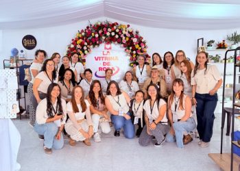 Con ventas superiores a los $45 millones, emprendimientos del programa ‘La Vitrina de Rosa’ brillaron en la Feria Empresarial Manizales del Alma