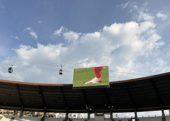 Nueva pantalla del Estadio Palogrande supera pruebas técnicas y entra en fase final de puesta en funcionamiento