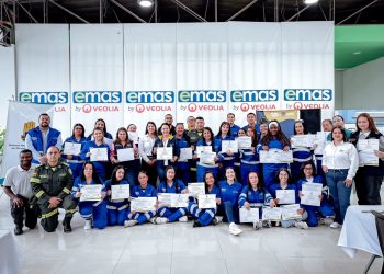 Guardianas de la Ladera, certificadas en Gestión del Riesgo: un escudo más fuerte y capacitado para proteger a Manizales