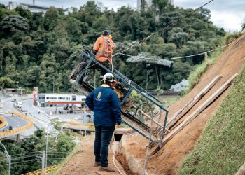 Manizales trabaja por la estabilidad del barrio Peralonso con obras de mitigación