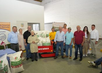 Alcaldía de Manizales entrega incentivos a caficultores para mejorar la producción