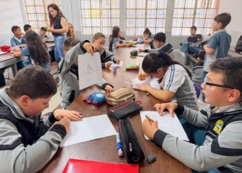 Niños de la Escuela Normal Superior imaginaron la Manizales del Bicentenario desde el arte