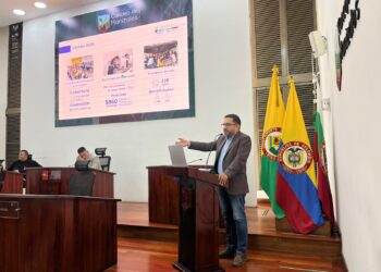 Infraestructura, innovación, alimentación escolar y acceso: avances que marcan el balance de la Secretaría de Educación de Manizales, ante el Concejo