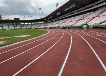 Renovada la demarcación de la pista atlética del Estadio Palogrande