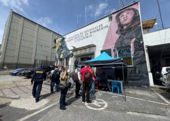Carpas de atención, Cable Aéreo y Línea de atención