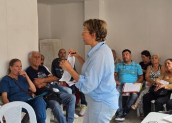Familias damnificadas del barrio El Carmen agradecen acompañamiento de la Alcaldía tras el sismo