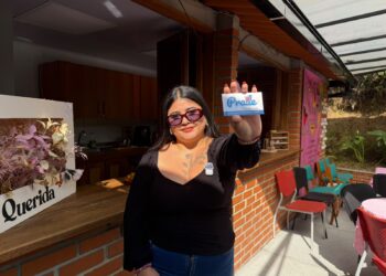 Emprendedoras de la Casa para la Dignidad de las Mujeres fortalecen sus negocios con el apoyo de la Alcaldía