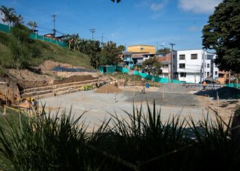 En marcha la construcción del nuevo escenario deportivo de La Linda