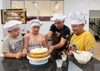 Niños damnificados por el terremoto vivieron la experiencia como panaderos por un día