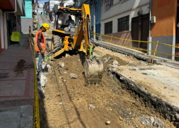 Alcaldía de Manizales interviene la carrera 26 entre calles 19 y 20 para mejorar las condiciones de movilidad en San Joaquín