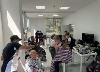 Aprendizaje práctico y bienestar de personas mayores con el programa Sueños de Libertad
