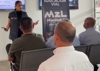 ‘Bajar la velocidad salva vidas’: conductores de la Terminal participaron en una jornada para aprender a reconocer el riesgo antes de tomar una decisión
