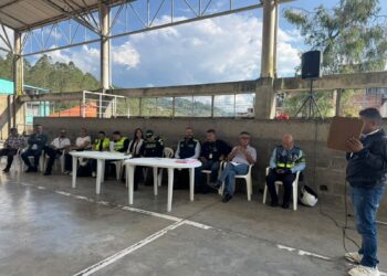Por la seguridad de San Sebastián; autoridades y comunidad tuvieron encuentro
