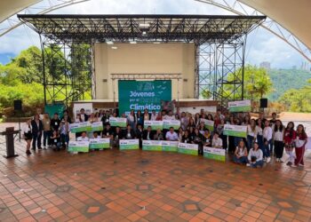 Manizales premia 16 iniciativas juveniles por el cambio climático